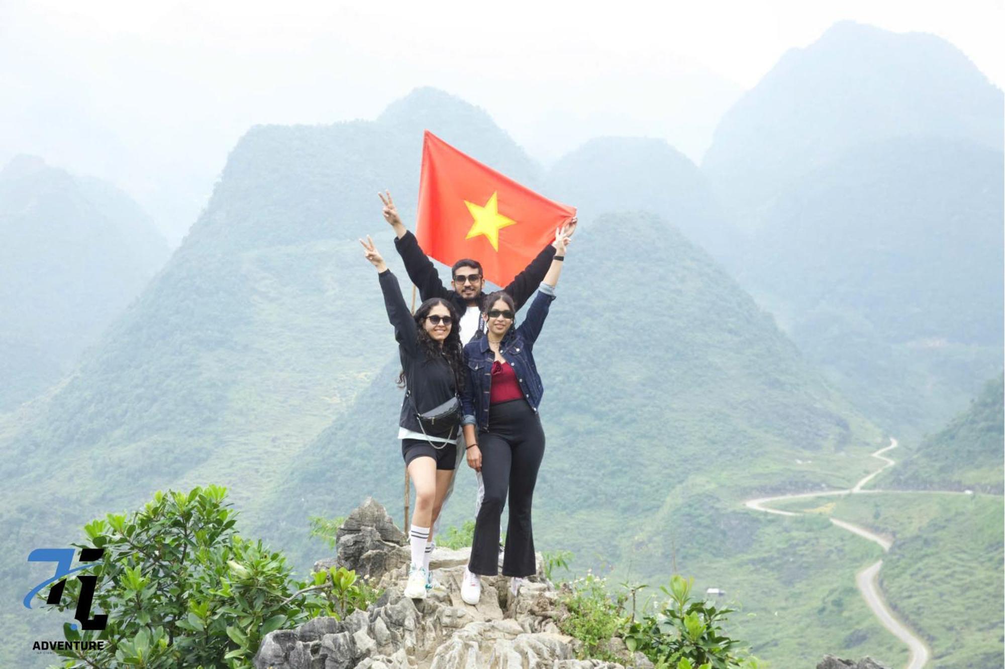 Tl Adventure Tour & Motorbike Aparthotel Ha Giang Εξωτερικό φωτογραφία