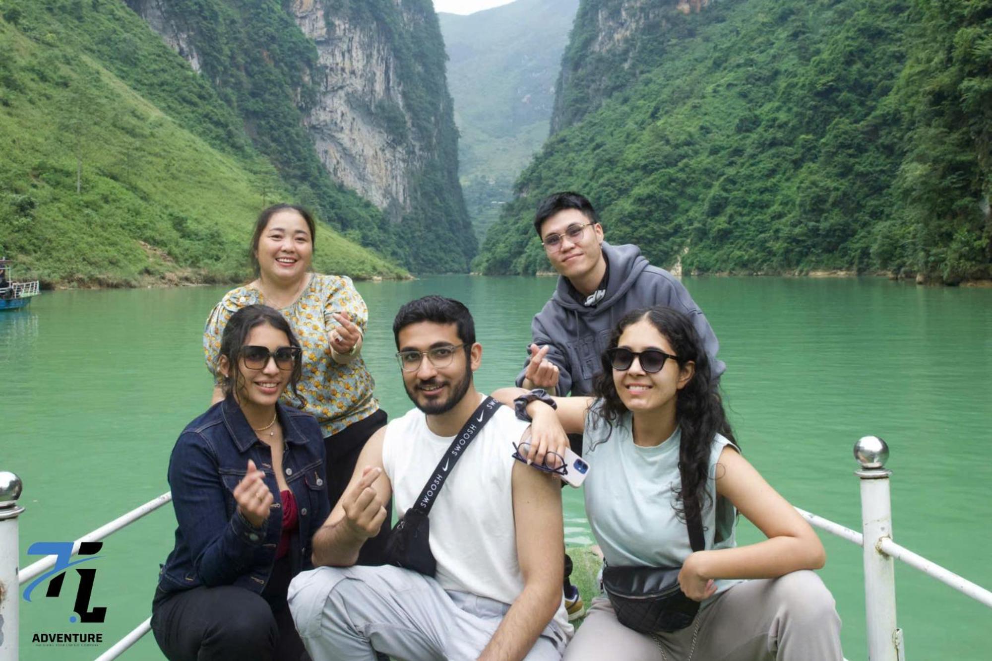 Tl Adventure Tour & Motorbike Aparthotel Ha Giang Εξωτερικό φωτογραφία